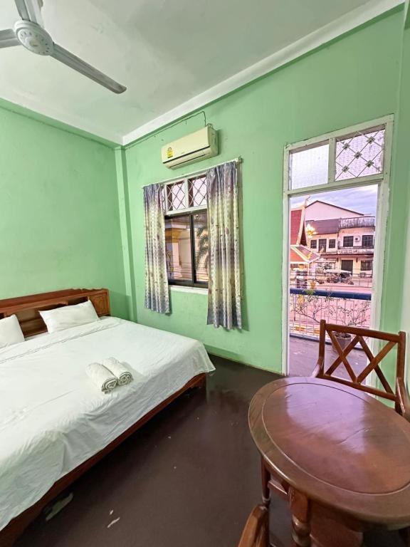 Kfg Guesthouse ثاكيك الغرفة الصورة